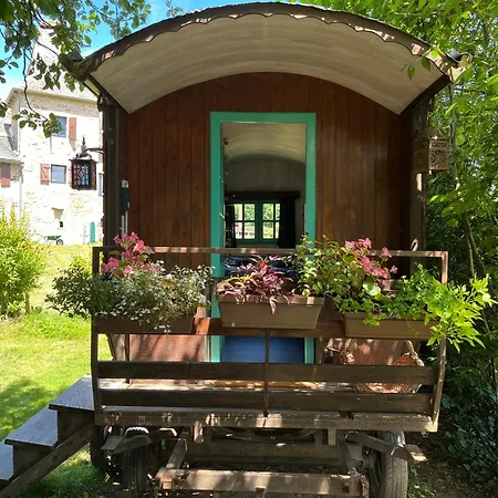 Roulotte Tzigane Luxury tent *